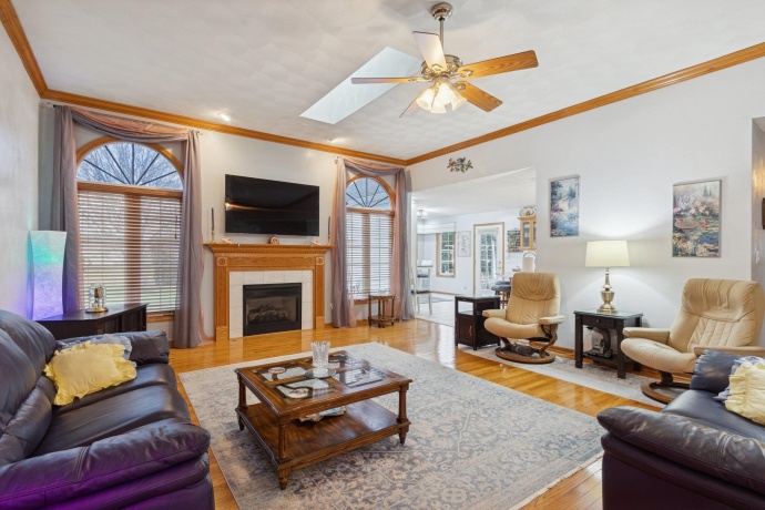 638 Merrion, ROSCOE, Illinois 61073, 4 Bedrooms Bedrooms, ,3 BathroomsBathrooms,House,For Sale,Merrion,202507419