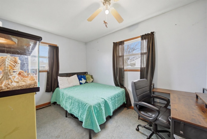 2008 6th, STERLING, Illinois 61081, 3 Bedrooms Bedrooms, ,1 BathroomBathrooms,House,For Sale,6th,202601816