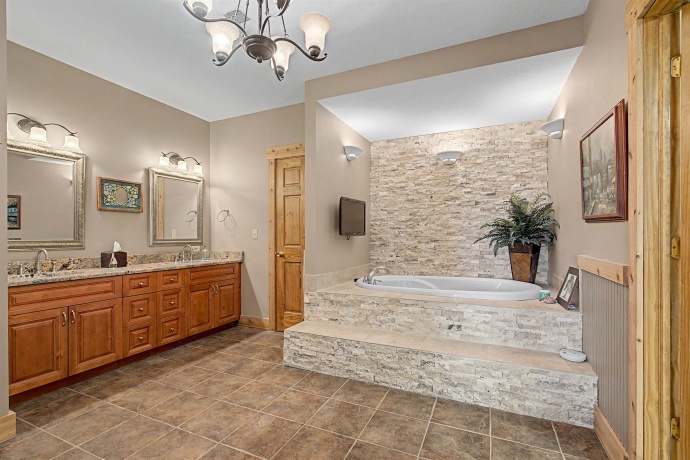 2287 Hanover, HANOVER, Illinois 61041, 4 Bedrooms Bedrooms, ,4 BathroomsBathrooms,House,For Sale,Hanover,202601817