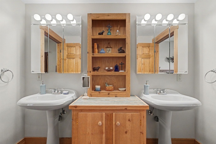 2287 Hanover, HANOVER, Illinois 61041, 4 Bedrooms Bedrooms, ,4 BathroomsBathrooms,House,For Sale,Hanover,202601817