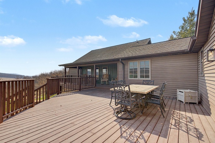 2287 Hanover, HANOVER, Illinois 61041, 4 Bedrooms Bedrooms, ,4 BathroomsBathrooms,House,For Sale,Hanover,202601817