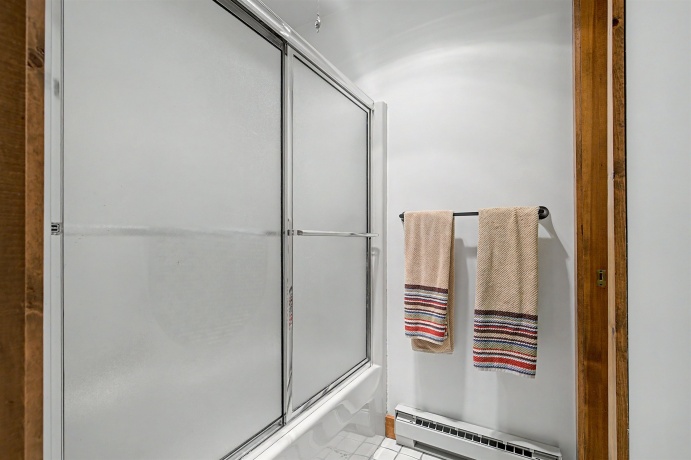 4 Juniper, GALENA, Illinois 61036, 2 Bedrooms Bedrooms, ,3 BathroomsBathrooms,House,For Sale,Juniper,202601818