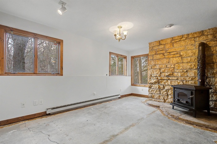 4 Juniper, GALENA, Illinois 61036, 2 Bedrooms Bedrooms, ,3 BathroomsBathrooms,House,For Sale,Juniper,202601818