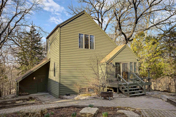 4 Juniper, GALENA, Illinois 61036, 2 Bedrooms Bedrooms, ,3 BathroomsBathrooms,House,For Sale,Juniper,202601818