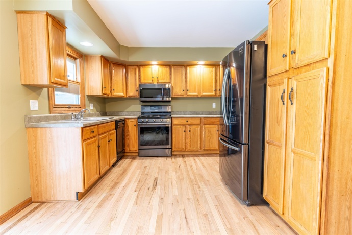 4025 LARAMIE, ROCKFORD, Illinois 61108, 3 Bedrooms Bedrooms, ,2 BathroomsBathrooms,House,For Sale,LARAMIE,202601819