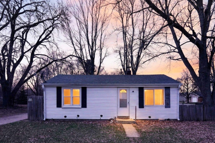 2120 Belden, ROCKFORD, Illinois 61101, 3 Bedrooms Bedrooms, ,1 BathroomBathrooms,House,For Sale,Belden,202601640