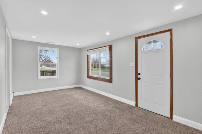 2120 Belden, ROCKFORD, Illinois 61101, 3 Bedrooms Bedrooms, ,1 BathroomBathrooms,House,For Sale,Belden,202601640