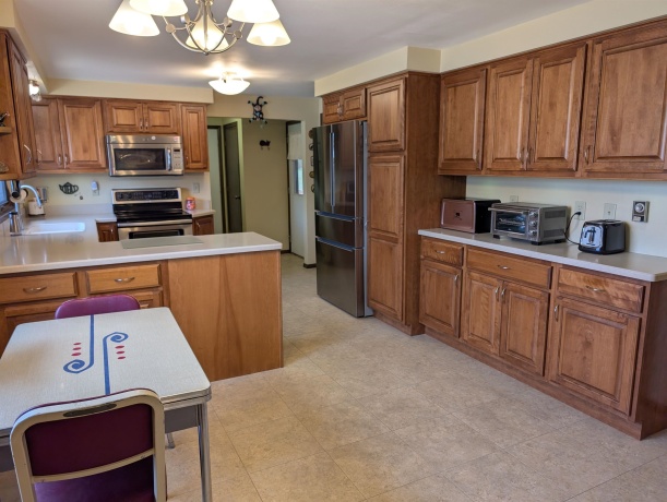 2155 Oriole, FREEPORT, Illinois 61032, 3 Bedrooms Bedrooms, ,1 BathroomBathrooms,House,For Sale,Oriole,202601822