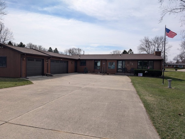 2155 Oriole, FREEPORT, Illinois 61032, 3 Bedrooms Bedrooms, ,1 BathroomBathrooms,House,For Sale,Oriole,202601822