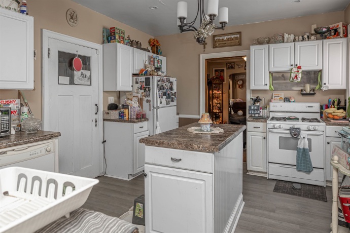 2120 17th, ROCKFORD, Illinois 61104, 4 Bedrooms Bedrooms, ,1 BathroomBathrooms,House,For Sale,17th,202601827