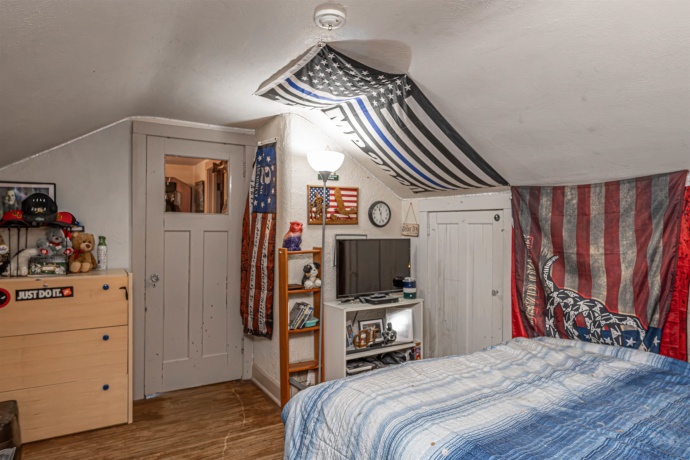 2120 17th, ROCKFORD, Illinois 61104, 4 Bedrooms Bedrooms, ,1 BathroomBathrooms,House,For Sale,17th,202601827