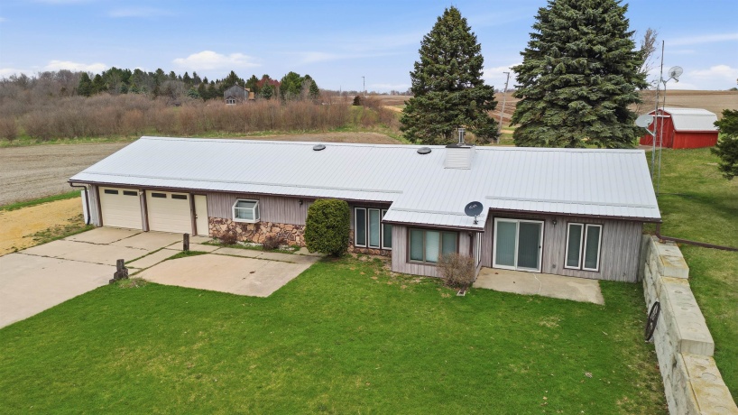 2870 Wagon, POLO, Illinois 61064, 3 Bedrooms Bedrooms, ,2 BathroomsBathrooms,House,For Sale,Wagon,202601828