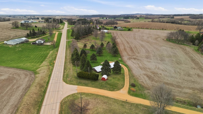 2870 Wagon, POLO, Illinois 61064, 3 Bedrooms Bedrooms, ,2 BathroomsBathrooms,House,For Sale,Wagon,202601828