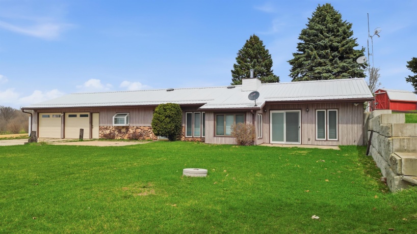 2870 Wagon, POLO, Illinois 61064, 3 Bedrooms Bedrooms, ,2 BathroomsBathrooms,House,For Sale,Wagon,202601828