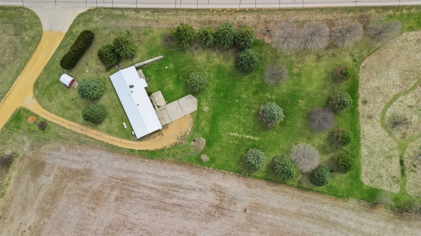 2870 Wagon, POLO, Illinois 61064, 3 Bedrooms Bedrooms, ,2 BathroomsBathrooms,House,For Sale,Wagon,202601828