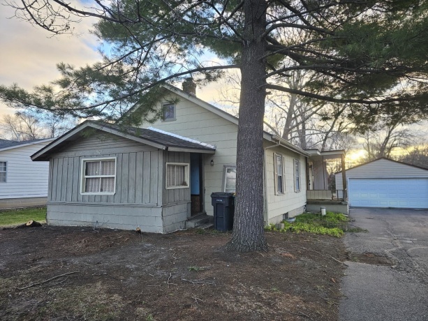 2907 Vinton, ROCKFORD, Illinois 61101, ,2 Units,For Sale,Vinton,202601830