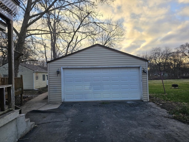 2907 Vinton, ROCKFORD, Illinois 61101, ,2 Units,For Sale,Vinton,202601830