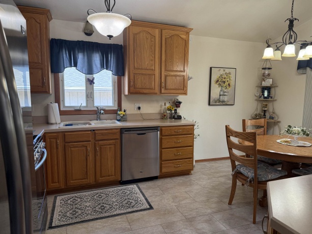 2822 Norway Pine, ROCKFORD, Illinois 61109, 4 Bedrooms Bedrooms, ,1 BathroomBathrooms,House,For Sale,Norway Pine,202601831