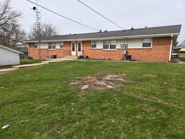 551 Donna, ROCKFORD, Illinois 61107, ,3 - 4 Units,For Sale,Donna,202601623