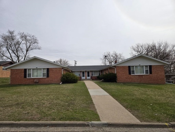 551 Donna, ROCKFORD, Illinois 61107, ,3 - 4 Units,For Sale,Donna,202601623