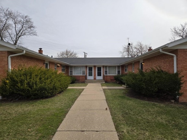 551 Donna, ROCKFORD, Illinois 61107, ,3 - 4 Units,For Sale,Donna,202601623