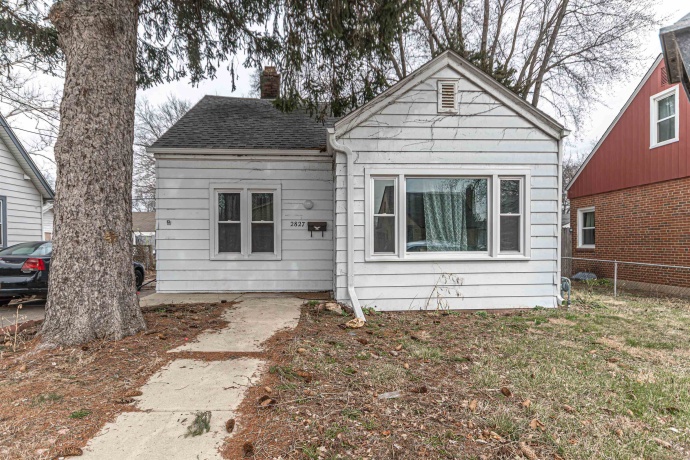 2827 Knight, ROCKFORD, Illinois 61101, 3 Bedrooms Bedrooms, ,2 BathroomsBathrooms,House,For Sale,Knight,202601835