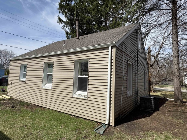 2824 School, ROCKFORD, Illinois 61101, 2 Bedrooms Bedrooms, ,1 BathroomBathrooms,House,For Sale,School,202601836