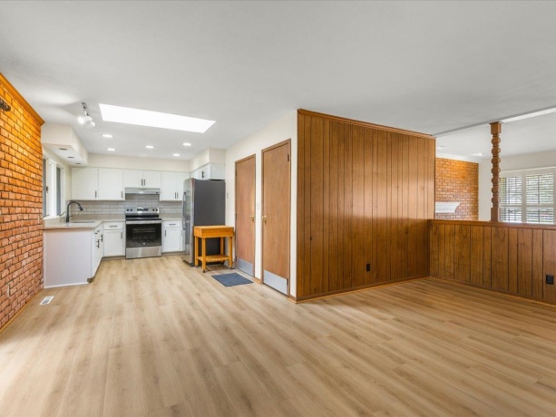 507 goodling, WINNEBAGO, Illinois 61088, 3 Bedrooms Bedrooms, ,2 BathroomsBathrooms,House,For Sale,goodling,202601837