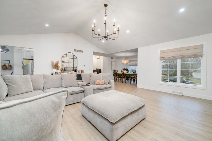 6667 Rolling Hedge, ROCKFORD, Illinois 61108, 3 Bedrooms Bedrooms, ,2 BathroomsBathrooms,House,For Sale,Rolling Hedge,202601838