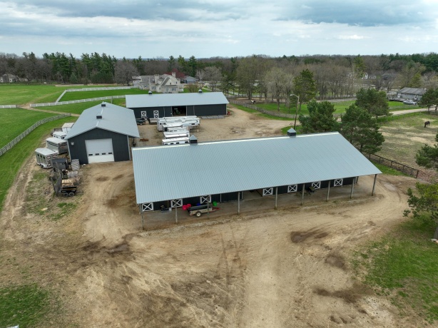 8206 Bull Valley, Bull Valley, Illinois 60098, 3 Bedrooms Bedrooms, ,1 BathroomBathrooms,Farm,For Sale,Bull Valley,202601842