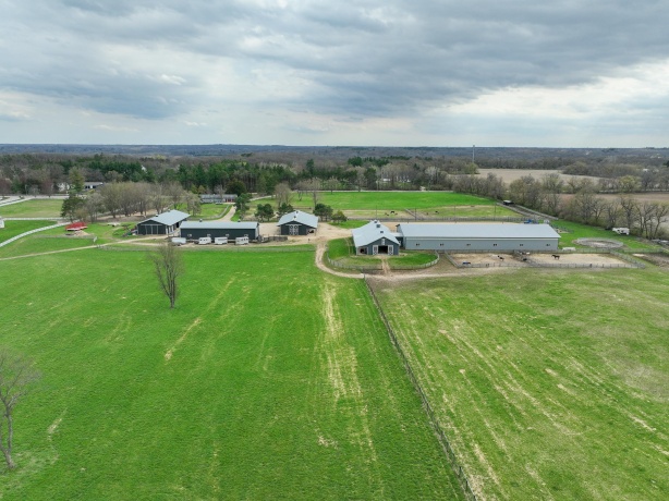 8206 Bull Valley, Bull Valley, Illinois 60098, 3 Bedrooms Bedrooms, ,1 BathroomBathrooms,Farm,For Sale,Bull Valley,202601842