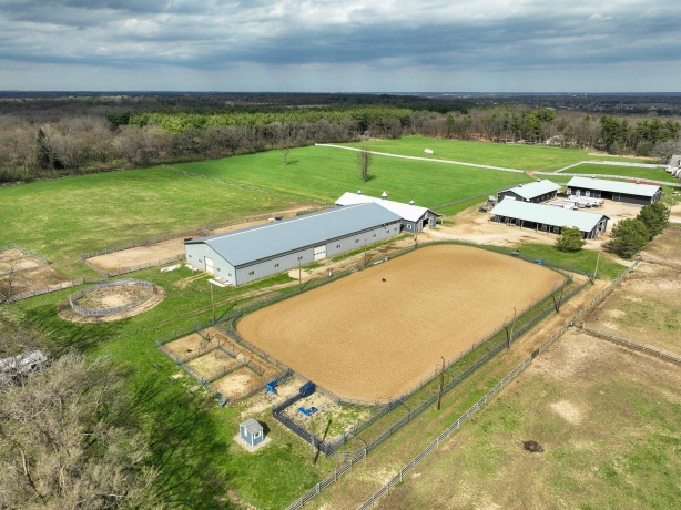 8206 Bull Valley, Bull Valley, Illinois 60098, 3 Bedrooms Bedrooms, ,1 BathroomBathrooms,Farm,For Sale,Bull Valley,202601842
