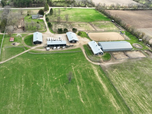 8206 Bull Valley, Bull Valley, Illinois 60098, 3 Bedrooms Bedrooms, ,1 BathroomBathrooms,Farm,For Sale,Bull Valley,202601842