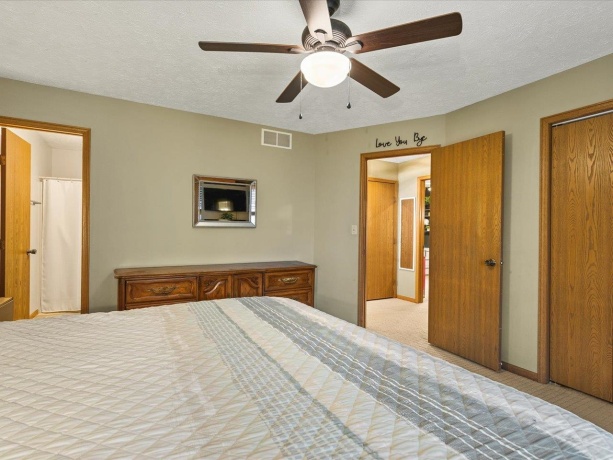 6609 Sawmill, ROSCOE, Illinois 61073, 4 Bedrooms Bedrooms, ,2 BathroomsBathrooms,House,For Sale,Sawmill,202601843