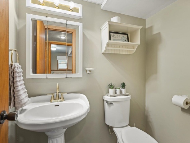 6609 Sawmill, ROSCOE, Illinois 61073, 4 Bedrooms Bedrooms, ,2 BathroomsBathrooms,House,For Sale,Sawmill,202601843