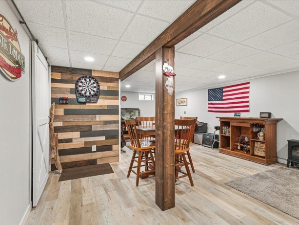 6609 Sawmill, ROSCOE, Illinois 61073, 4 Bedrooms Bedrooms, ,2 BathroomsBathrooms,House,For Sale,Sawmill,202601843