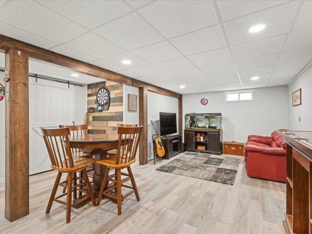 6609 Sawmill, ROSCOE, Illinois 61073, 4 Bedrooms Bedrooms, ,2 BathroomsBathrooms,House,For Sale,Sawmill,202601843