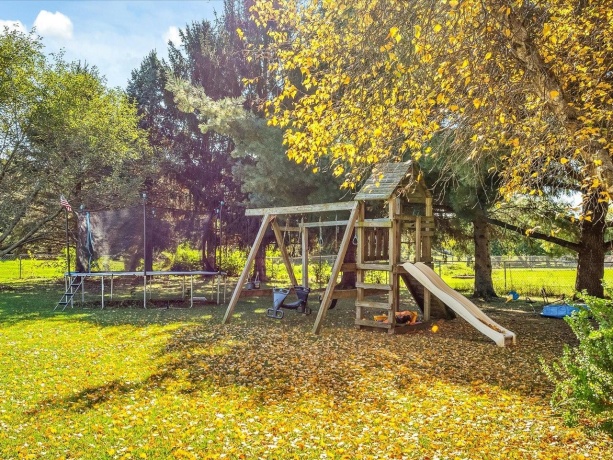 6609 Sawmill, ROSCOE, Illinois 61073, 4 Bedrooms Bedrooms, ,2 BathroomsBathrooms,House,For Sale,Sawmill,202601843