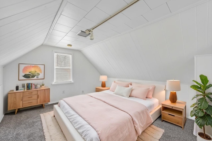 711 Renrose, LOVES PARK, Illinois 61111, 3 Bedrooms Bedrooms, ,1 BathroomBathrooms,House,For Sale,Renrose,202601844