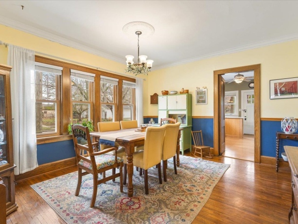 302 Rockford, ROCKFORD, Illinois 61107, 4 Bedrooms Bedrooms, ,2 BathroomsBathrooms,House,For Sale,Rockford,202601845