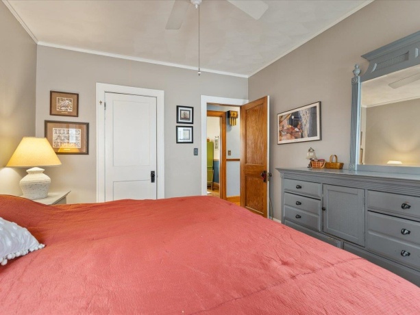 302 Rockford, ROCKFORD, Illinois 61107, 4 Bedrooms Bedrooms, ,2 BathroomsBathrooms,House,For Sale,Rockford,202601845