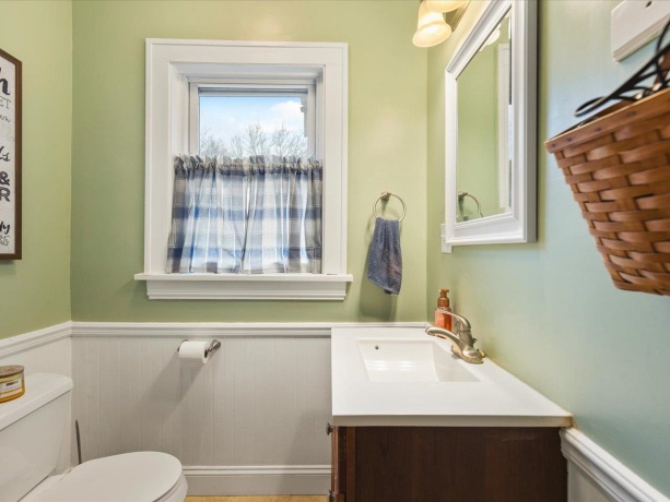 302 Rockford, ROCKFORD, Illinois 61107, 4 Bedrooms Bedrooms, ,2 BathroomsBathrooms,House,For Sale,Rockford,202601845