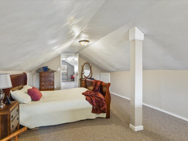 302 Rockford, ROCKFORD, Illinois 61107, 4 Bedrooms Bedrooms, ,2 BathroomsBathrooms,House,For Sale,Rockford,202601845