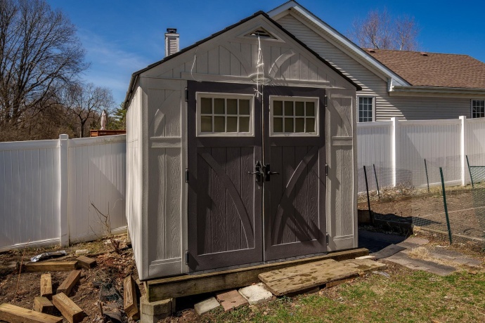 6571 Chartwell, ROCKFORD, Illinois 61107, 4 Bedrooms Bedrooms, ,2 BathroomsBathrooms,House,For Sale,Chartwell,202601846