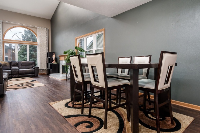 6571 Chartwell, ROCKFORD, Illinois 61107, 4 Bedrooms Bedrooms, ,2 BathroomsBathrooms,House,For Sale,Chartwell,202601846