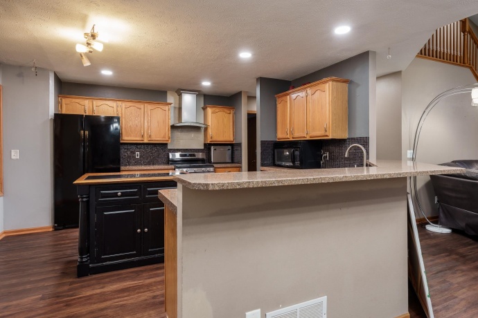 6571 Chartwell, ROCKFORD, Illinois 61107, 4 Bedrooms Bedrooms, ,2 BathroomsBathrooms,House,For Sale,Chartwell,202601846