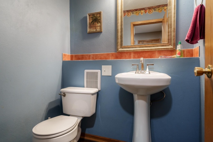 6571 Chartwell, ROCKFORD, Illinois 61107, 4 Bedrooms Bedrooms, ,2 BathroomsBathrooms,House,For Sale,Chartwell,202601846