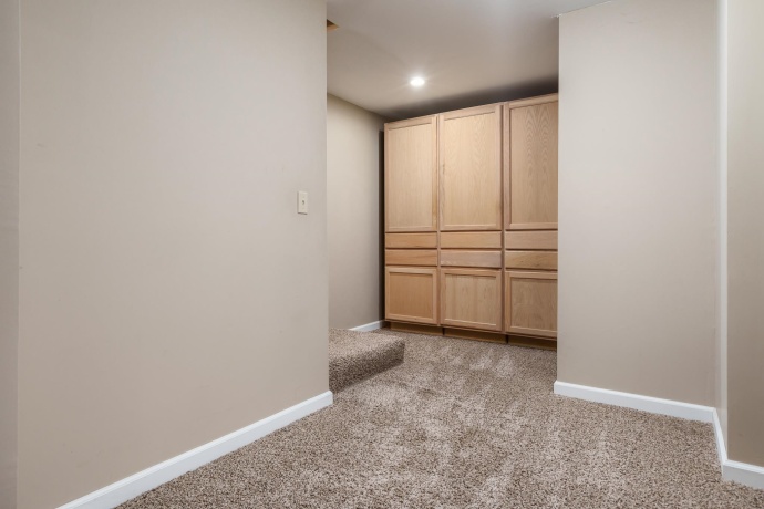 6571 Chartwell, ROCKFORD, Illinois 61107, 4 Bedrooms Bedrooms, ,2 BathroomsBathrooms,House,For Sale,Chartwell,202601846