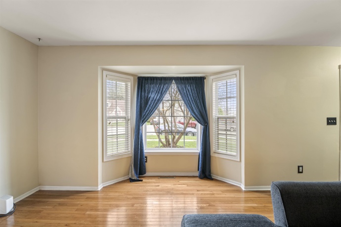 918 JULIEN, BELVIDERE, Illinois 61008, 3 Bedrooms Bedrooms, ,2 BathroomsBathrooms,House,For Sale,JULIEN,202601848