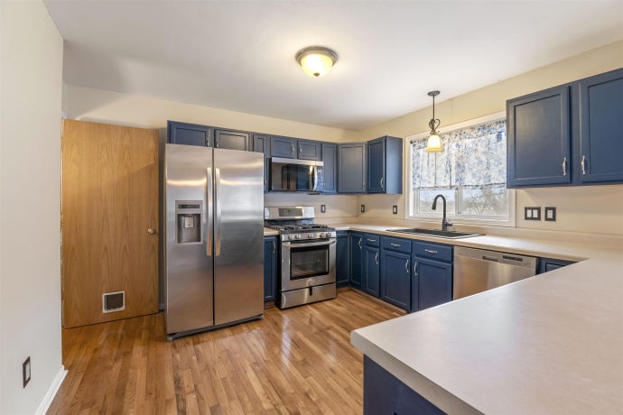 918 JULIEN, BELVIDERE, Illinois 61008, 3 Bedrooms Bedrooms, ,2 BathroomsBathrooms,House,For Sale,JULIEN,202601848